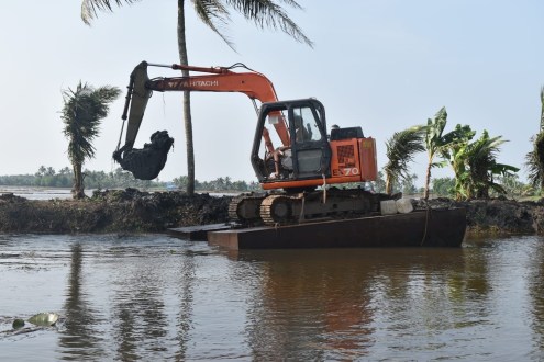 cfac3f79-f129-44c1-a1e4-db4443eb61e2-1